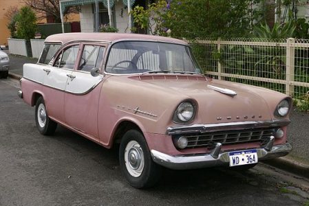 1960-1961_Holden_Special_(FB)_Station_Sedan_station_wagon_(2015-07-15)_01