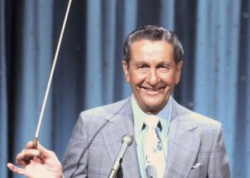 When The White Lilacs Bloom Again by Lawrence Welk