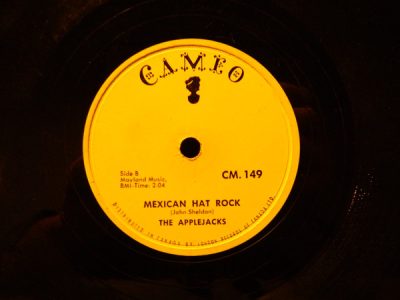 Mexican Hat Rock by the Applejacks