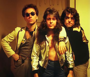 A-916439-1621700251-3959